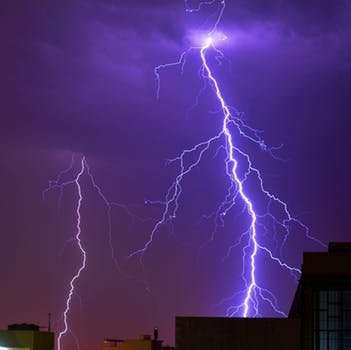 Lightning carries potential danger to people with deep brain stimulators