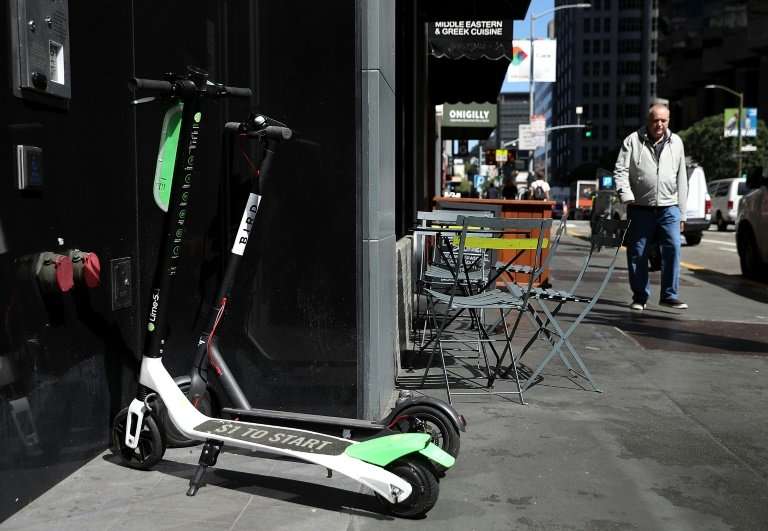 Lime and other private operators of new transport-sharing solutions are looking to capitalise on the problems with Velib' and Au