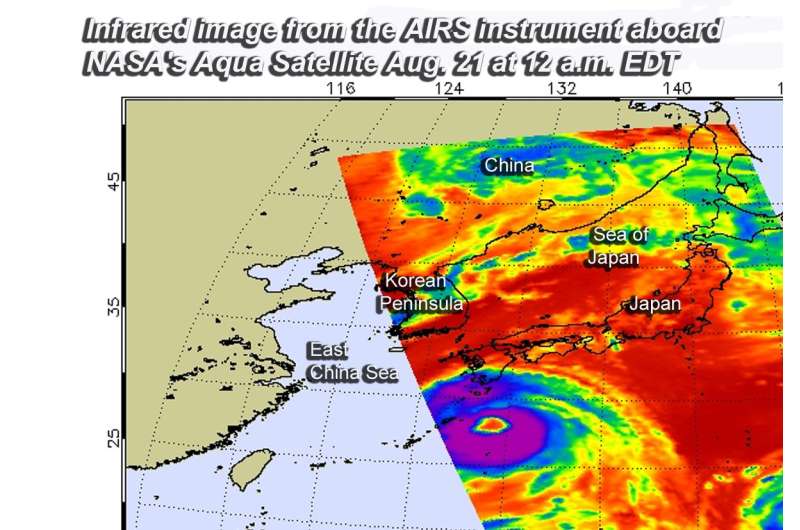NASA sees a 50 mile wide eye in Typhoon Soulik