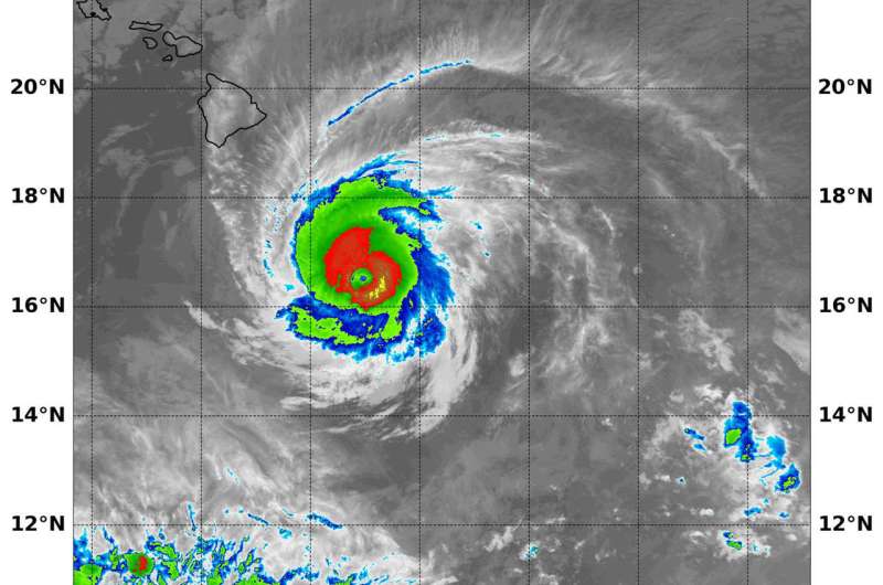 NASA sees major Hurricane Hector moving south of Hawaii