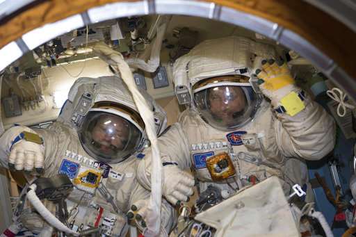 Recording-setting spacewalk ends with antenna in wrong spot