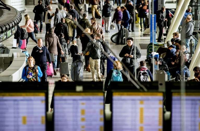 Several of the EU's biggest airports, including Amsterdam's Schiphol, warned of problems because of the computer breakdown