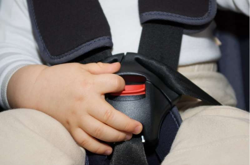 Study buckles down on child car seat use in ride-share vehicles