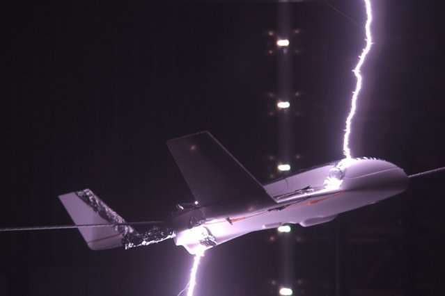 Study shows electrically charging planes have reduced risk of being struck by lightning