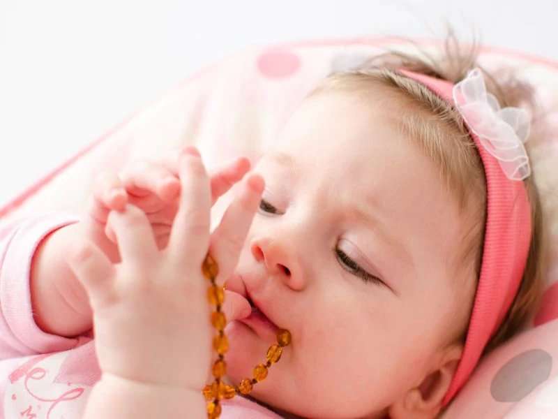 Teething jewelry linked to at least one baby's death: FDA