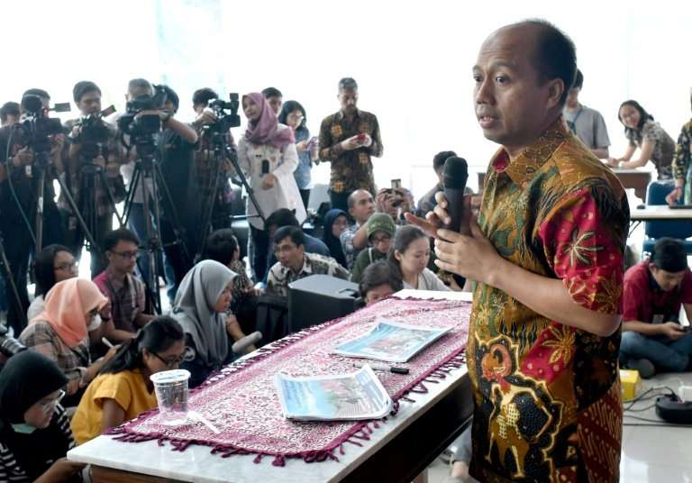 The disaster agency's efforts are being fronted by spokesman Sutopo Purwo Nugroho, who has won admirers for battling to update j