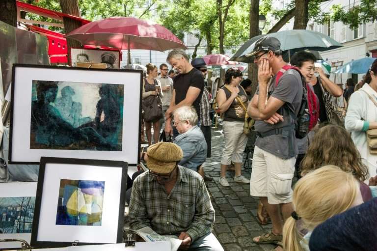 These days, artists fight tooth and nail for a tiny space in the crowded main square at the top of Montmartre