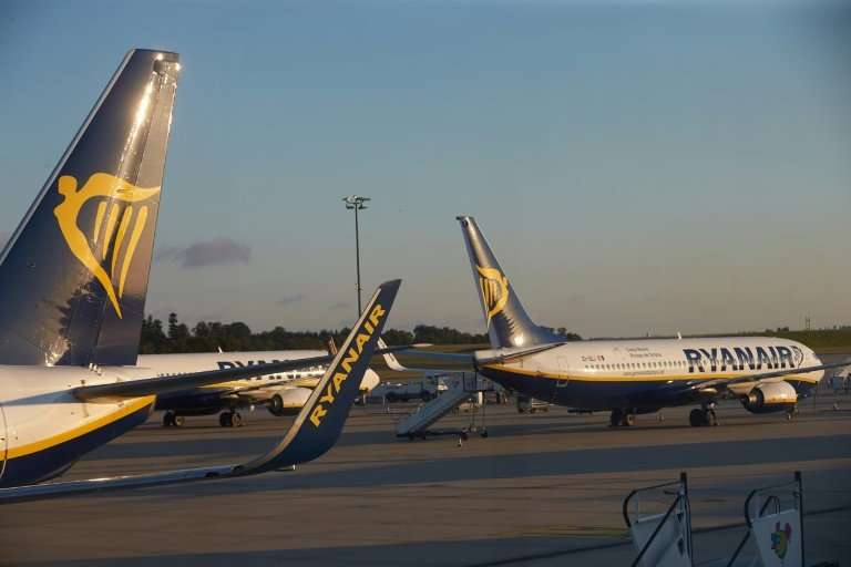 Threatened by strikes, Ryanair issued a threat of its own