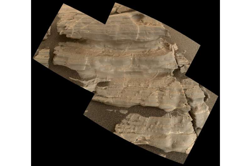 Tiny crystal shapes get close look from mars rover