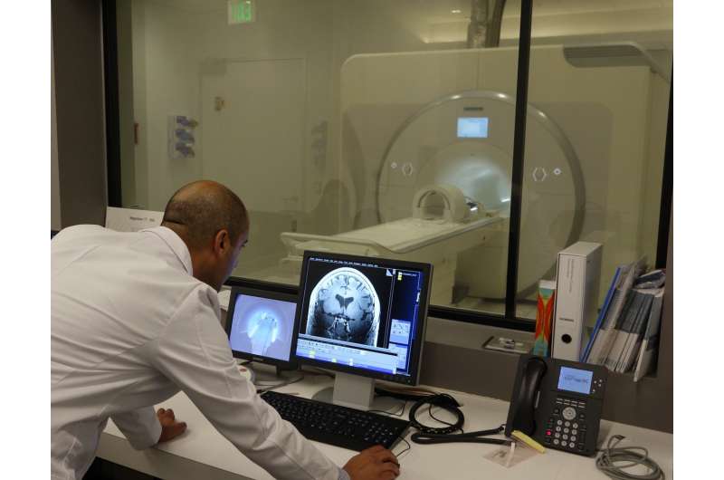 Ultra-high-field brain scanner receives FDA approval for clinical use