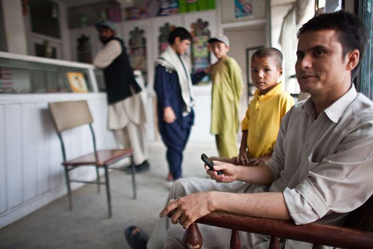Using mobile money in Afghanistan, researchers develop product that helps people to save