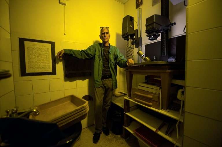 Venezuelan darkroom technician Rodrigo Benavides refuses to go digital