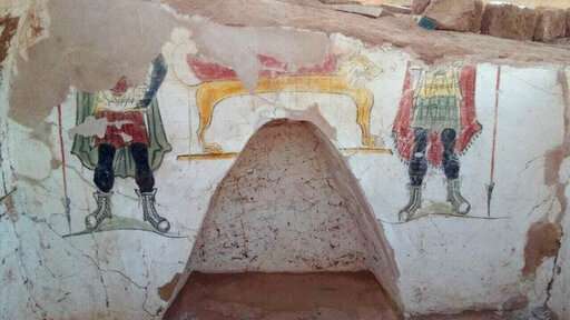 Archaeologists find Rome-era tombs in Egypt's Western Desert