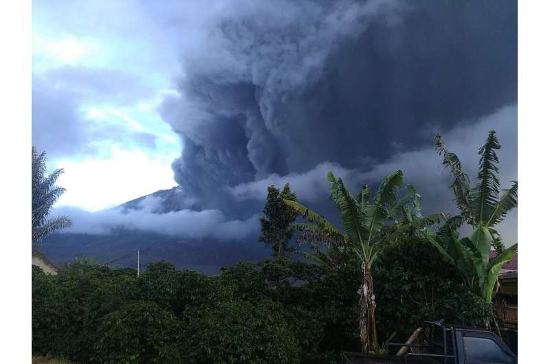 Disaster agency officials said the eruption has the &quot;potential&quot; to affect flights, but it had not issued a formal noti