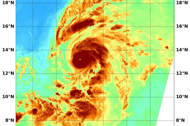 NASA analyzes first central pacific ocean hurricane's water vapor