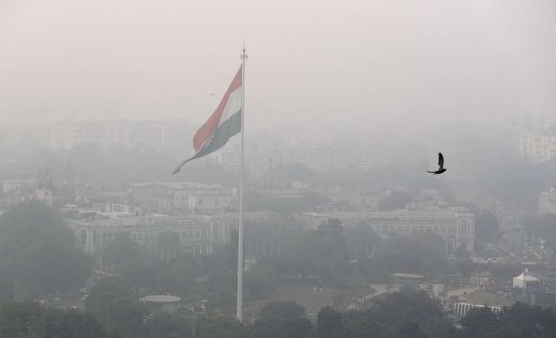 New Delhi schools shut because of toxic smog