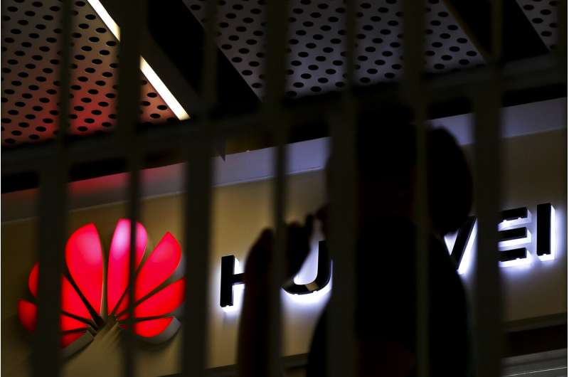 US delay to Huawei ban gives tech sector time to adjust