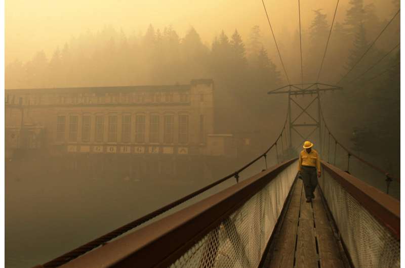 US Northwest towns 'woefully unprepared' as fire risk grows