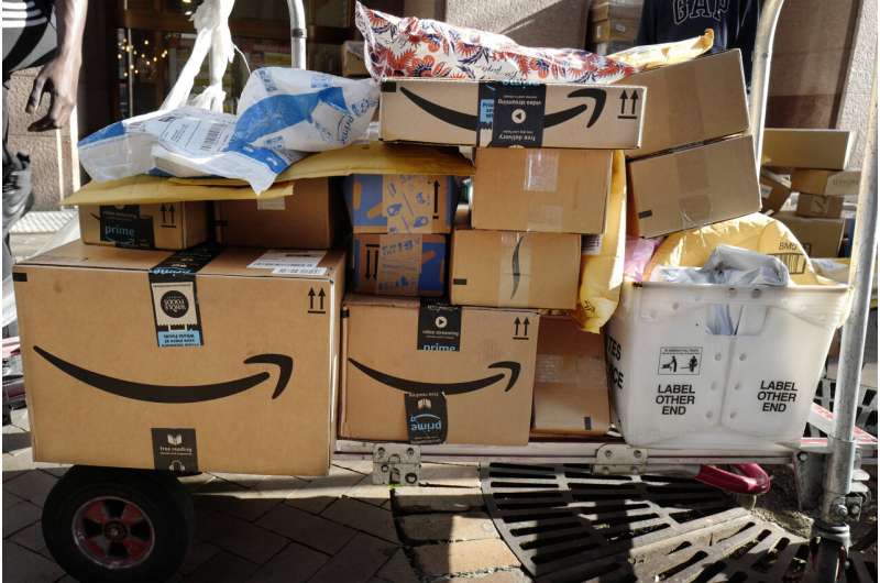 Amazon to employees: We'll pay you to quit and haul packages