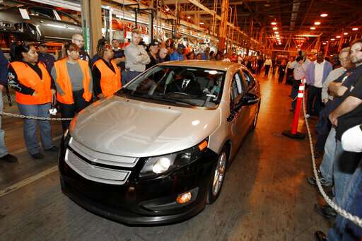 Ground-breaking electric Chevrolet Volt runs out of juice