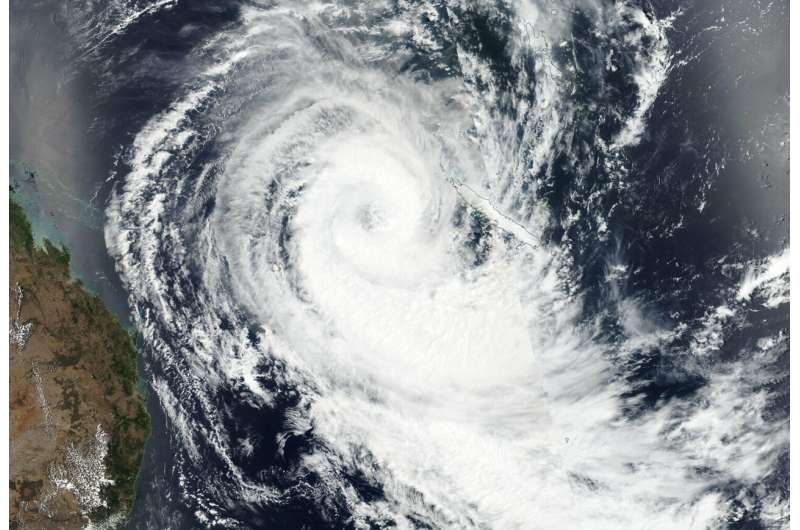 NASA-NOAA satellite looks at large-eyed Tropical Cyclone Oma