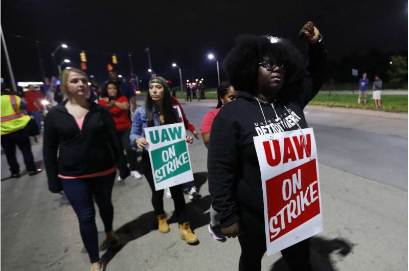 No Deal: Auto workers strike against GM in contract dispute