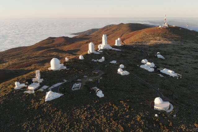 The SPECULOOS telescopes and searching for red worlds in the northern skies