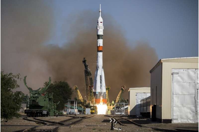 International Space Station crew relocates Soyuz capsule