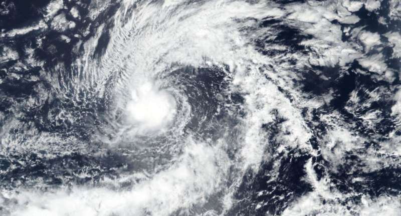 NASA-NOAA satellite sees a tight circulation in Tropical Storm Kiko