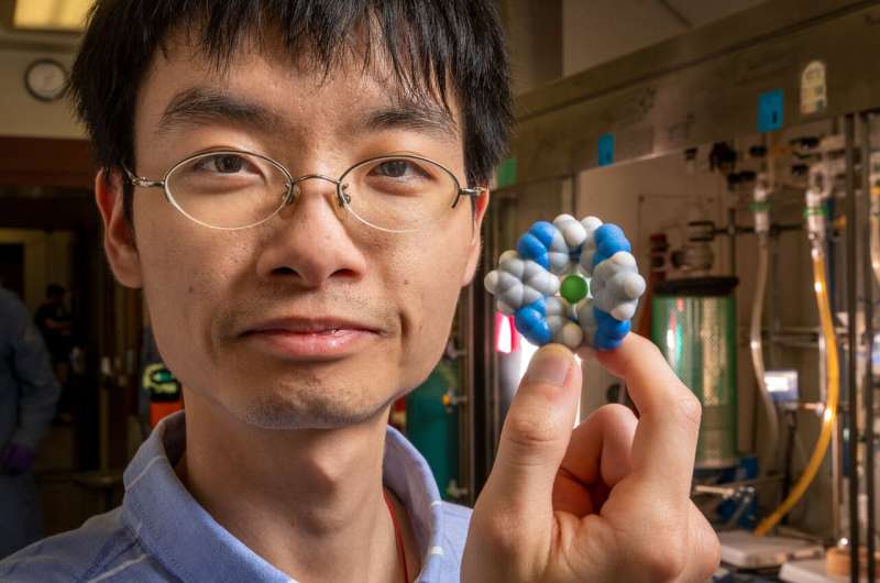 Building a better salt trap: Scientists synthesize a molecular 'cage' to trap chloride