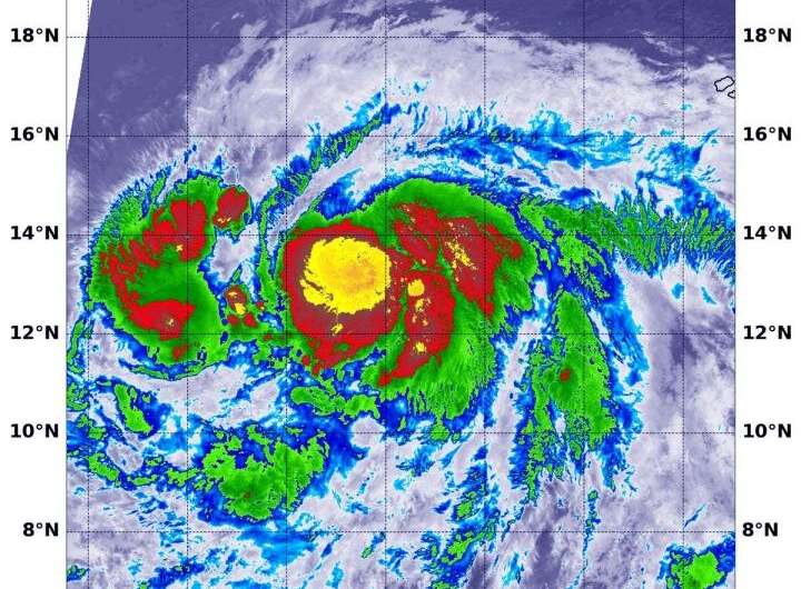 NASA-NOAA satellite sees Hurricane Lorenzo strengthening