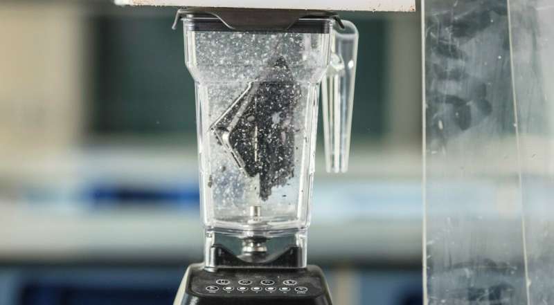 Scientists use a blender to reveal what's in our smartphones