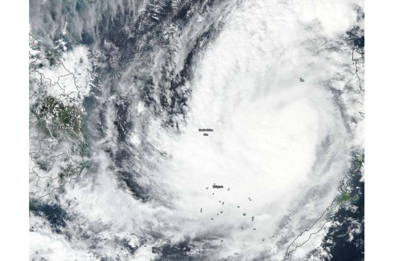 NASA-NOAA satellite finds Tropical Storm Nakri affecting Kalayaan