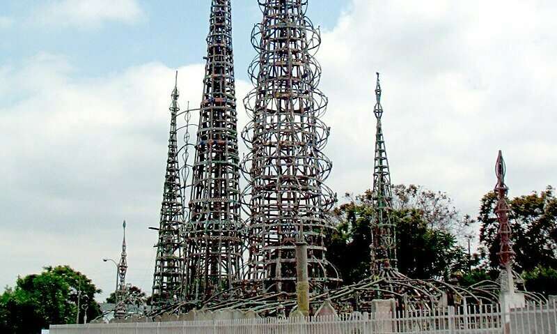 A biologist yearns to discover the secrets of Watts Towers' shells