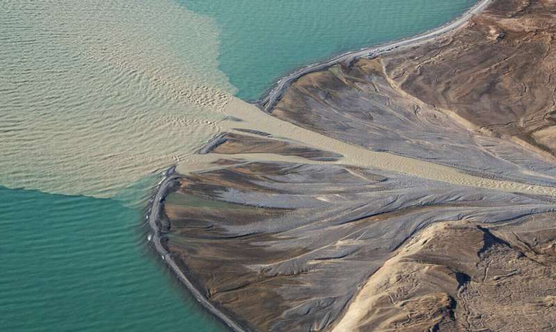 Sand from glacial melt could be Greenland's economic salvation