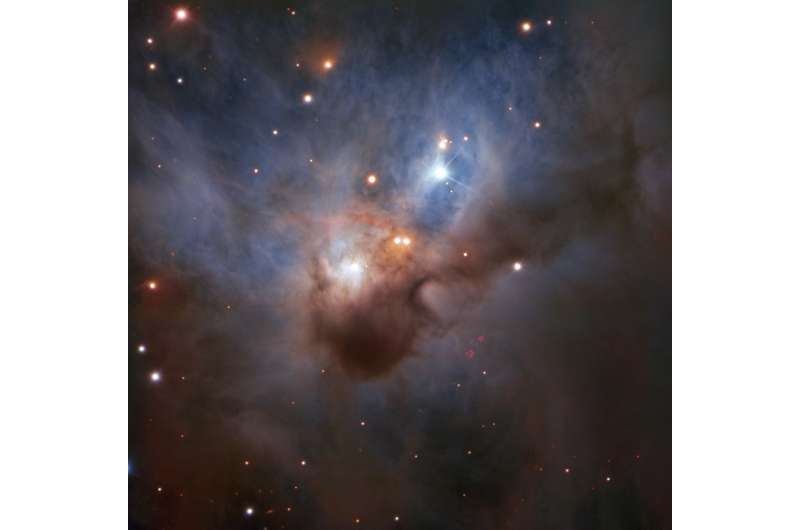 ESO's Cosmic Gems Programme captures the Cosmic Bat's dusty clouds