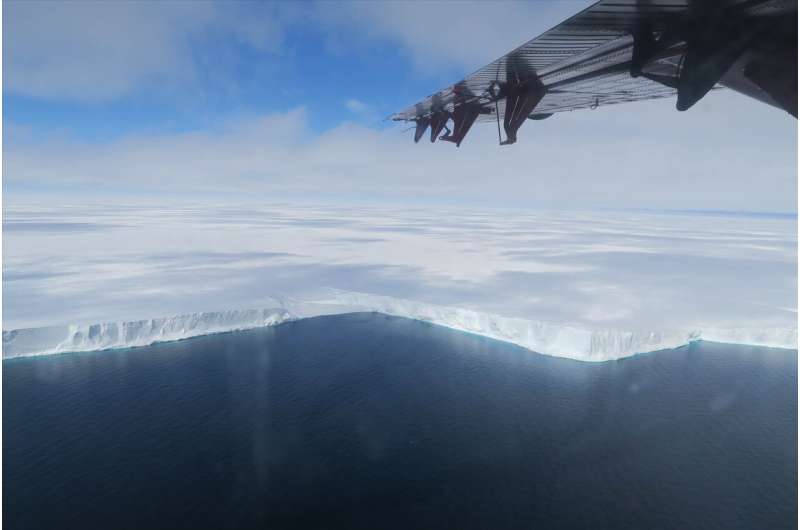 Large Antarctic Ice Shelf, home to a UK research station, is about to break apart