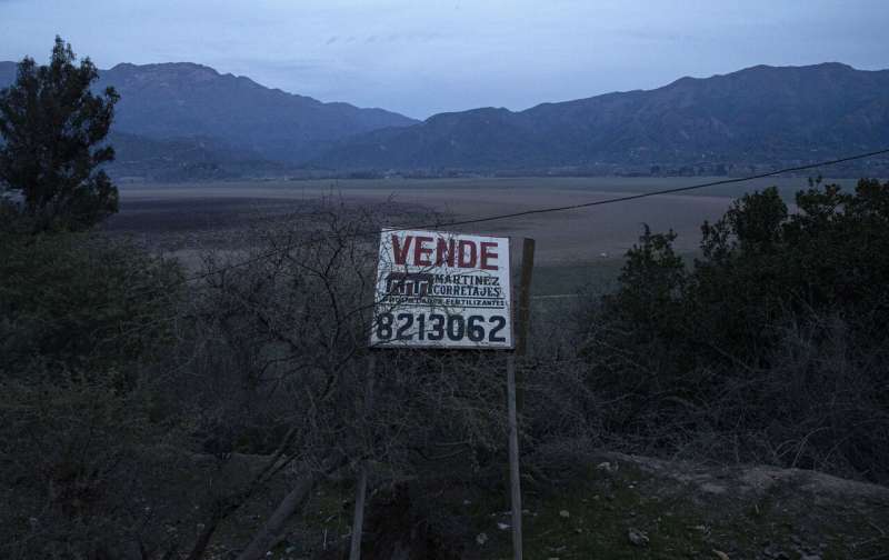 Worst drought in decades hits Chile capital and outskirts