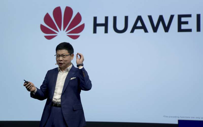 Huawei debuts latest advanced chipset for smartphone