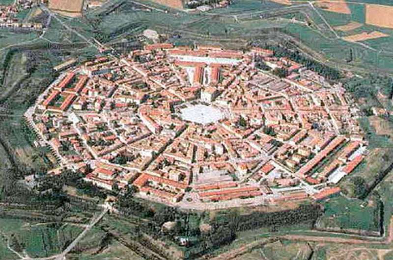 Leonardo da Vinci designed an ideal city that was centuries ahead of its time