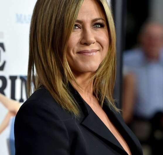 Actress Jennifer Aniston may be joining in the launch of Apple's new streaming television service