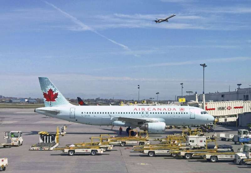 Air Canada says it is buying tour operator Transat