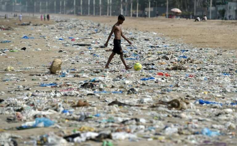 Around eight million tonnes of plastic are thrown into the sea every year