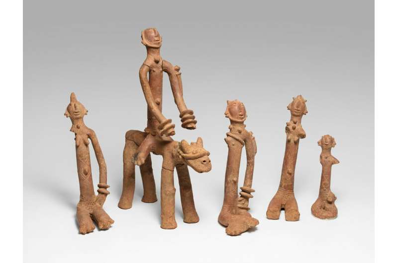 Art Institute of Chicago unveils key findings in African art thanks to medical technology