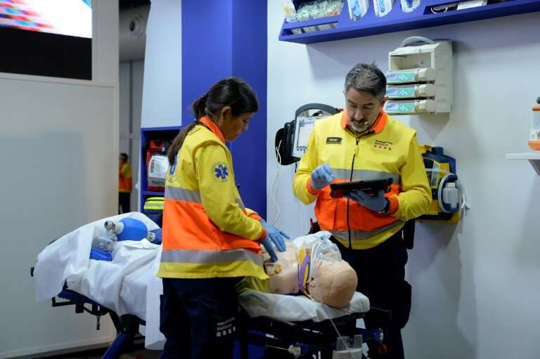 Catalan paramedics were among those demonstrating the advantages of 5G wireless technology, in their case in their ambulance