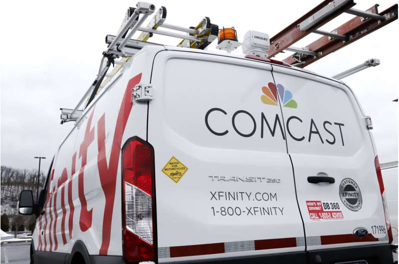 Comcast sheds cable customers but adds internet subscribers