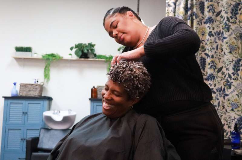 医生不知道头发护理防止许多非裔美国妇女运动