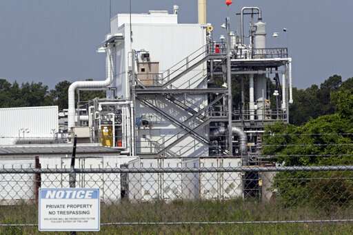EPA hits chemical maker for not notifying on new compounds