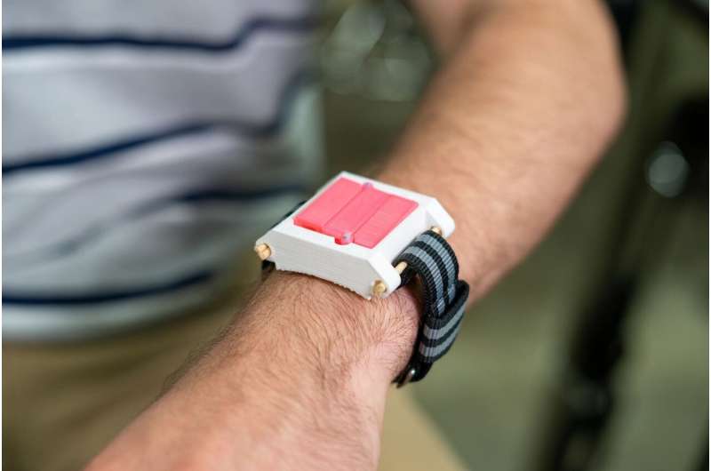 EpiWear: Students work up wearable to halt allergic reactions