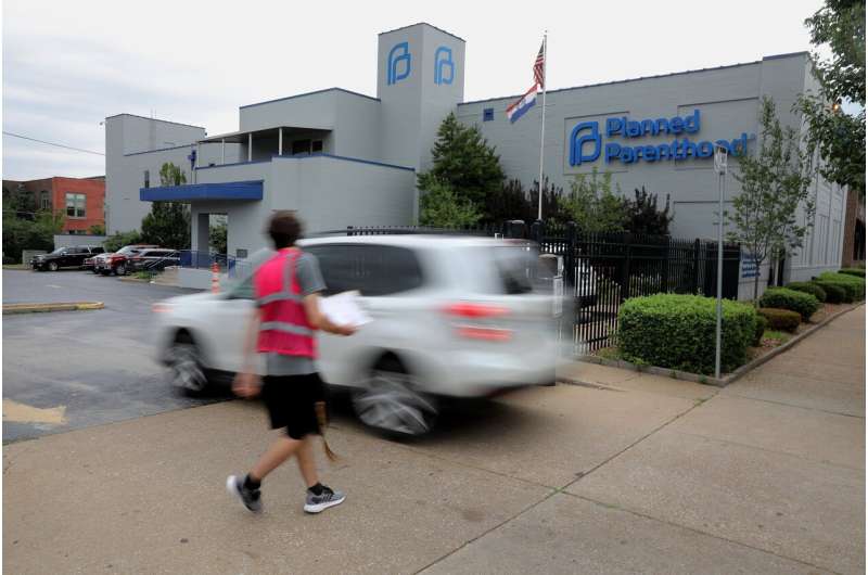 Federal judge blocks Missouri's 8-week abortion ban